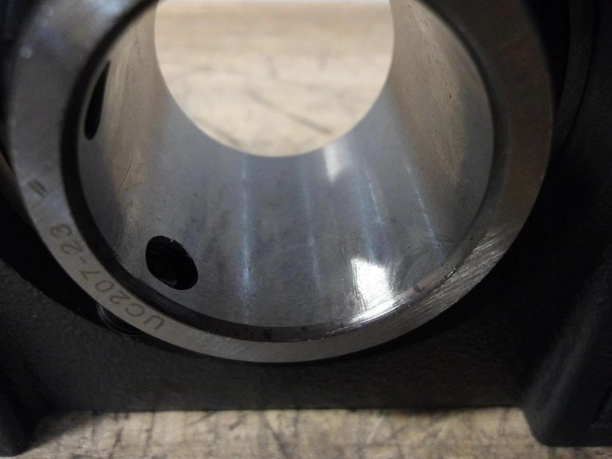 IPTCI UCP207-23 PILLOW BLOCK BEARING 1-7/16" BORE, #728304G NIB