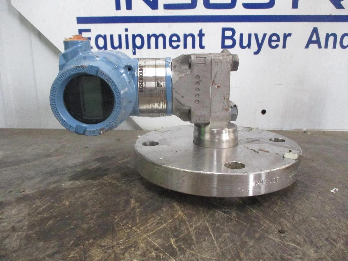 Used ROSEMOUNT 3051 PRESSURE TRANSMITTER W/ FLANGE, #35318J NEW