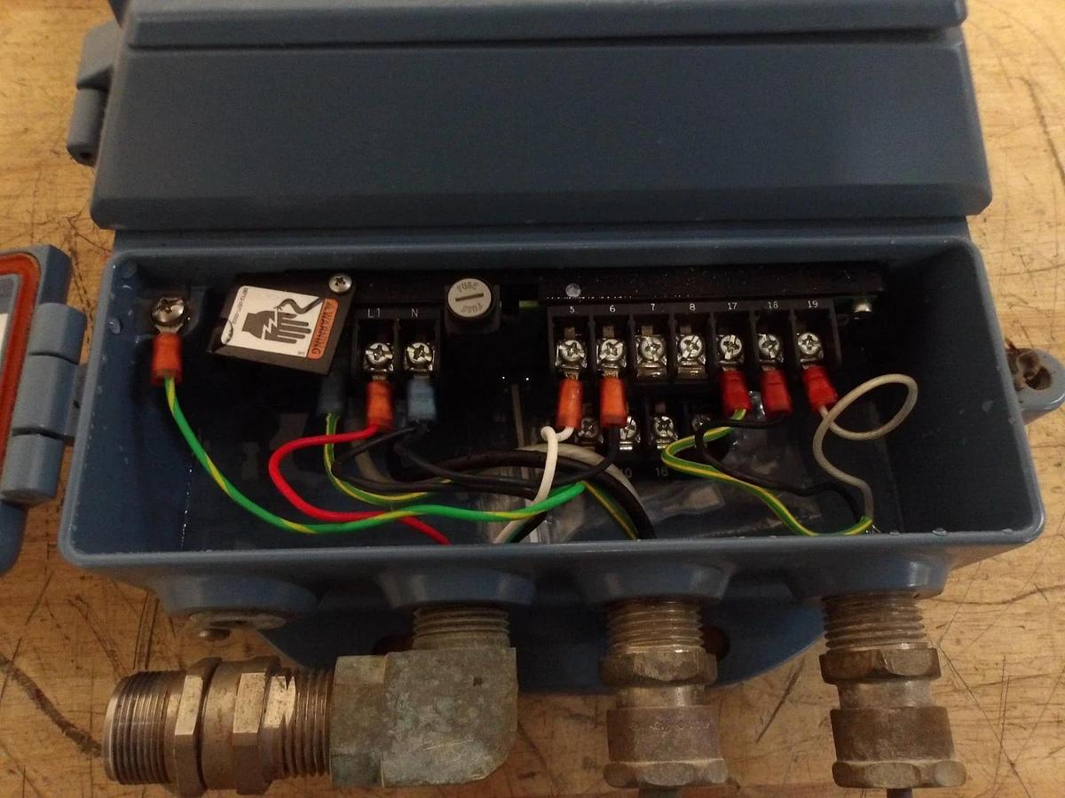Used ROSEMOUNT 8712 HR12NAM4_F0227 TRANSMITTER CONTROLLER, #115927G USED