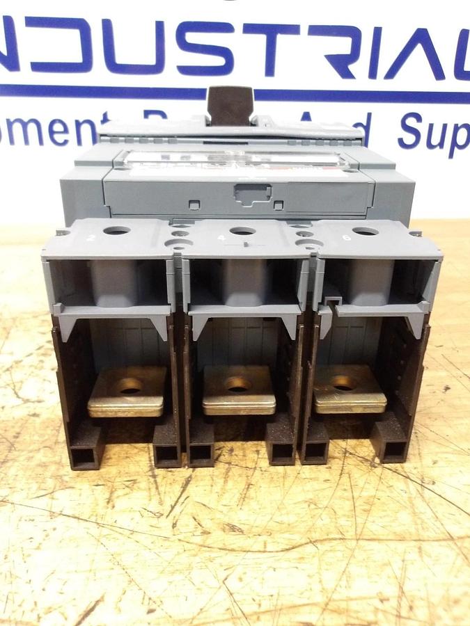 Used SIEMENS 400 AMP BREAKER 3VA6340-5HN31-0AA0, #11251206G NIB