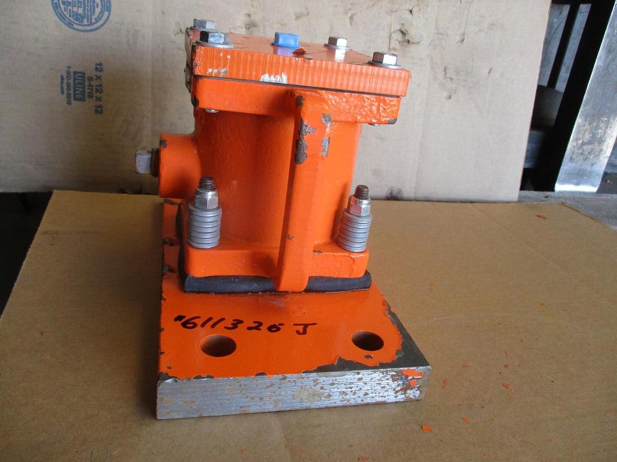 Used MARTIN ENGINEERING SIZE 250 PNEUMATIC IMPACTOR, #611326J USED