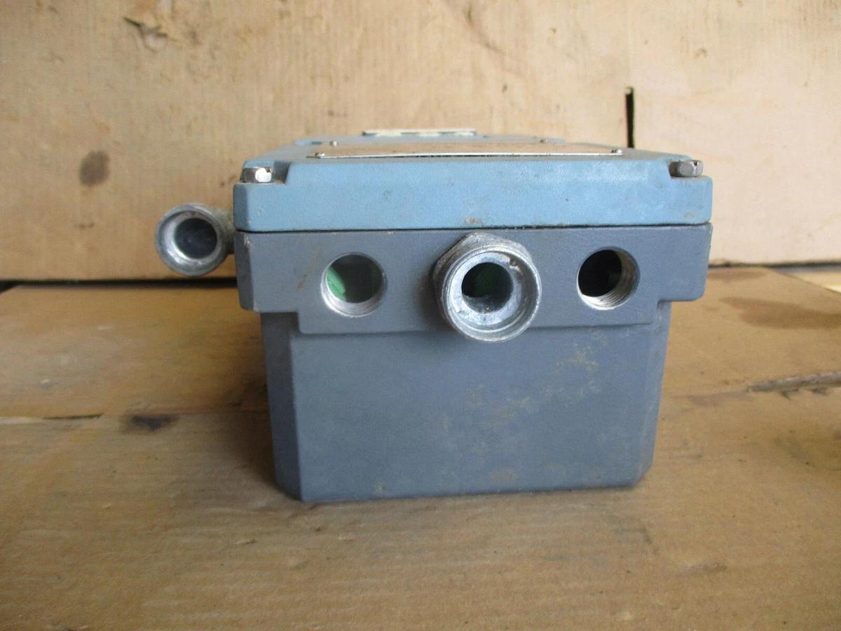 Used FOXBORO IMT10 MAGNETIC FLOW TRANSMITTER, #71106J USED