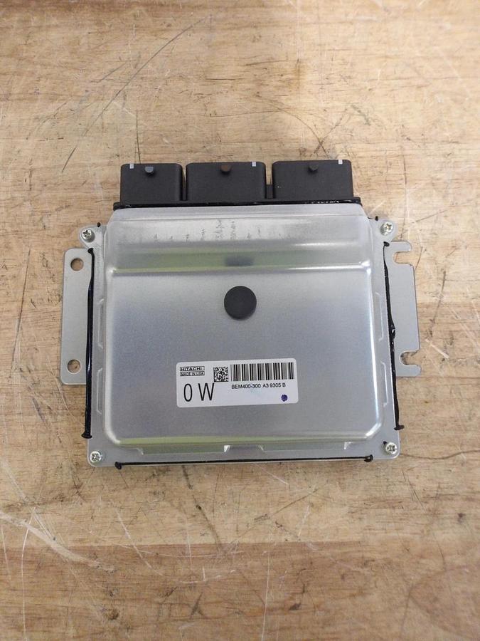 Used NISSAN BEM400-300 A39305B ECU MODULE (BOX OF 12) #63215G NEW