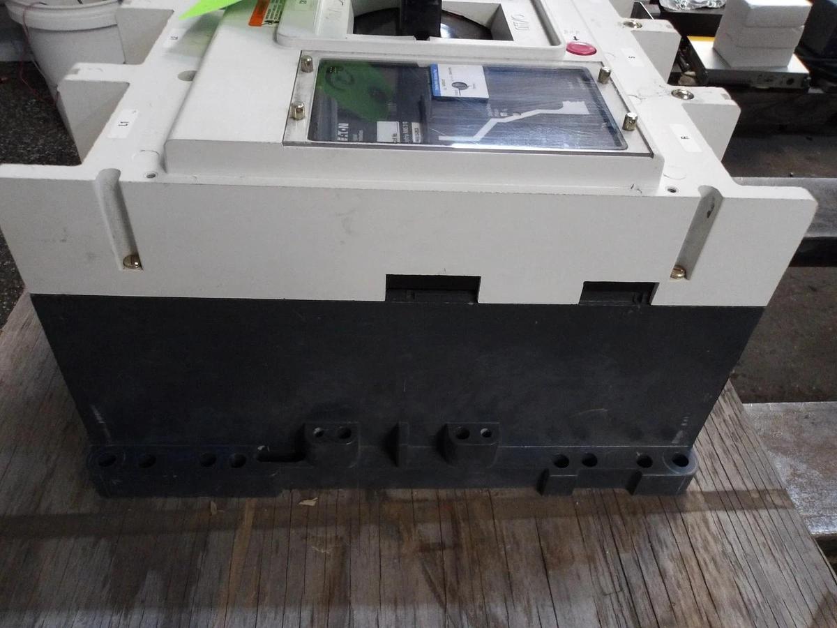 Used EATON 1500 AMP CIRCUIT BREAKER RDC316T33WP02S29Y01, #6121021G USED