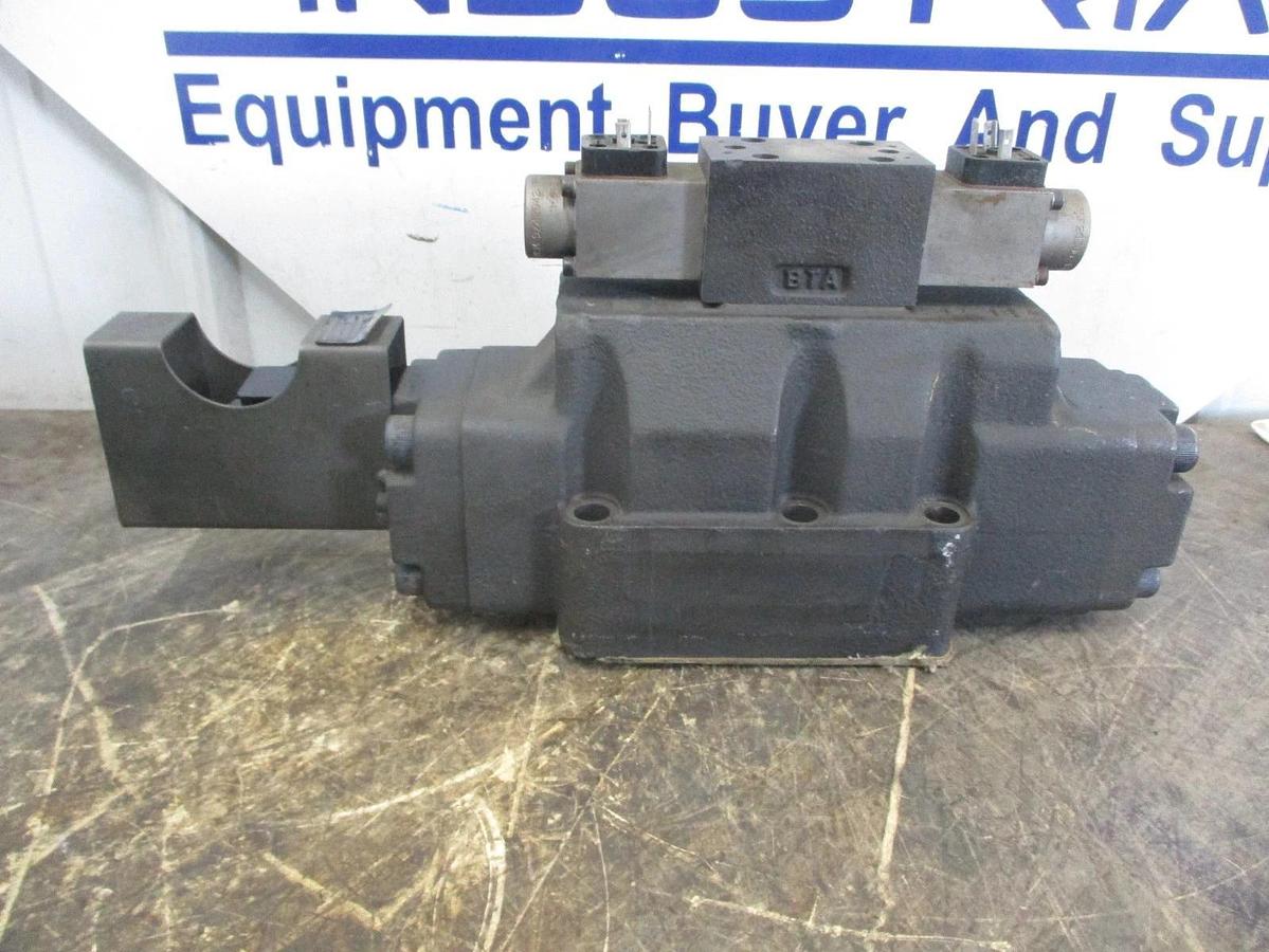 Used PARKER D81FSE01E4VXP010 PROPORTIONAL DIRECTIONAL VALVE, #828813J USED