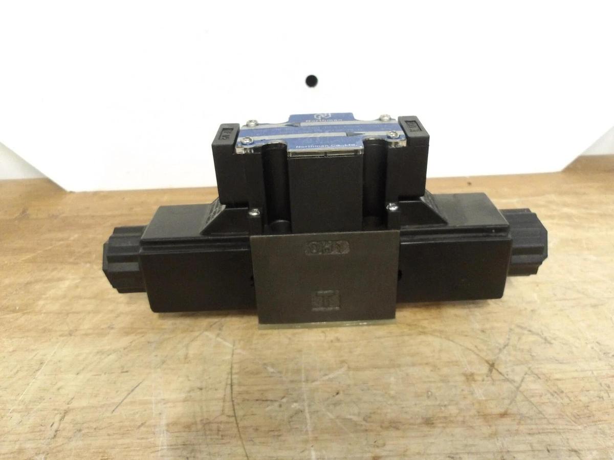 Used NORTHMAN SWH-G02-C4-A120-10-N HYDRAULIC DIRECTIONAL VALVE, #631008G NEW