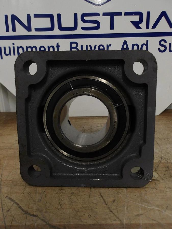 Used BROWNING VF4S-347 BEARING 2-15/16", 4 BOLT FLANGED, #98950G NEW