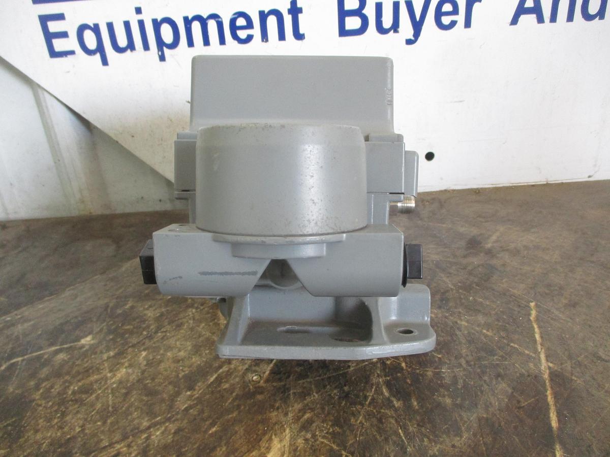 Used FISHER-FIELDVUE POSITIONER, #99208J USED