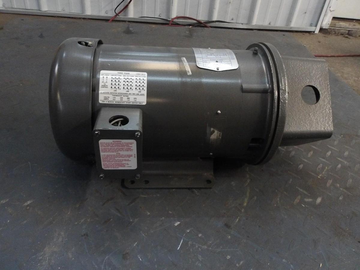 Used GUSMER BALDOR 5 HP MOTOR, FR 184YZ, 1425 RPM, 220-230-440 V, #725853G NEW