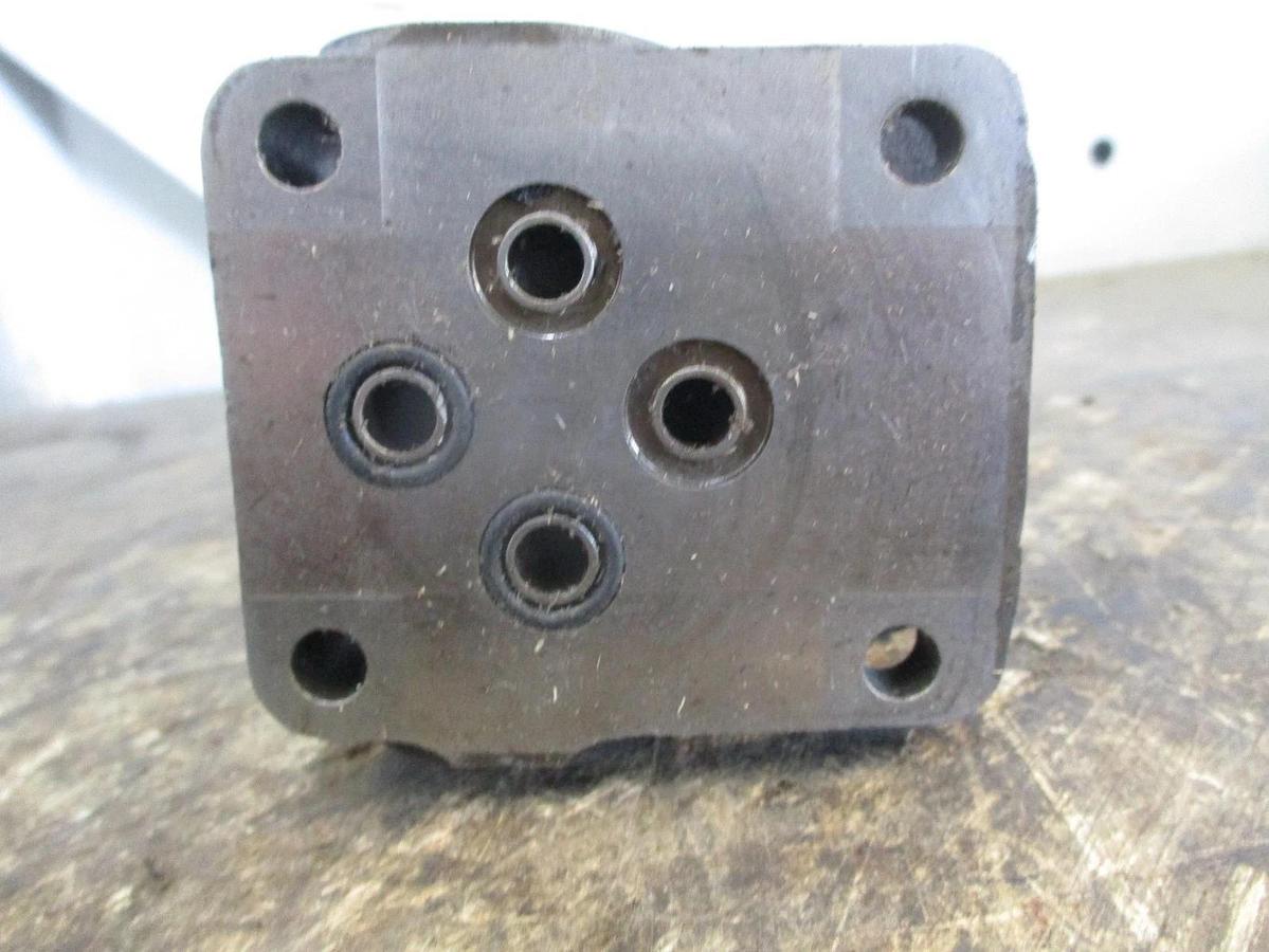 Used BENDIX 58V06-2A ELECTRO-HYDRAULIC SERVO VALVE, #8281000J USED