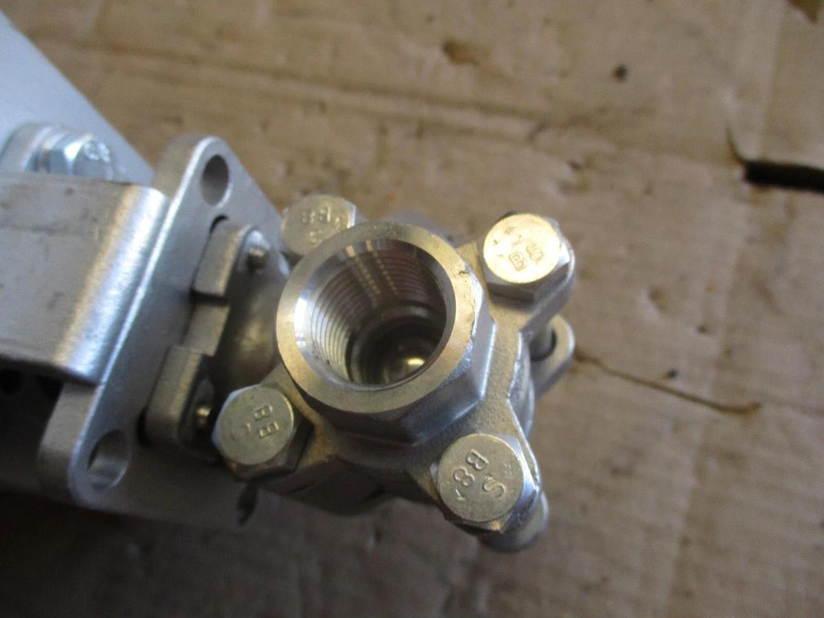 Used FLOW-TEK 1/2" STAINLESS CONTROL VALVE W/ ACTUATOR, #67150J NEW