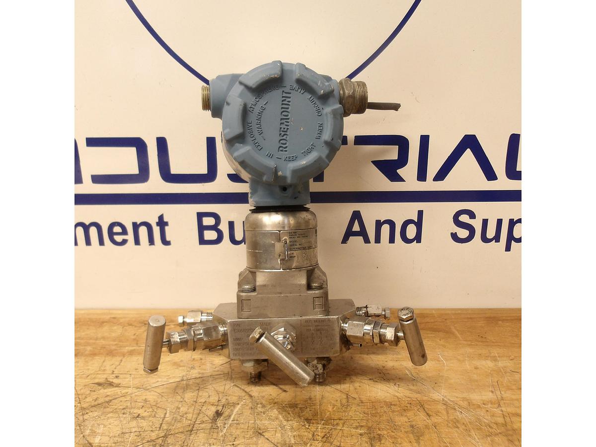 Used ROSEMOUNT 3051S2CD2A2A1141A PRESSURE REGULATOR