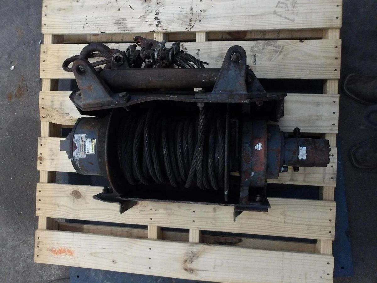 Used D&P 20BEF5L6G HYDRAULIC WINCH, 20,000 LB, #86305G USED