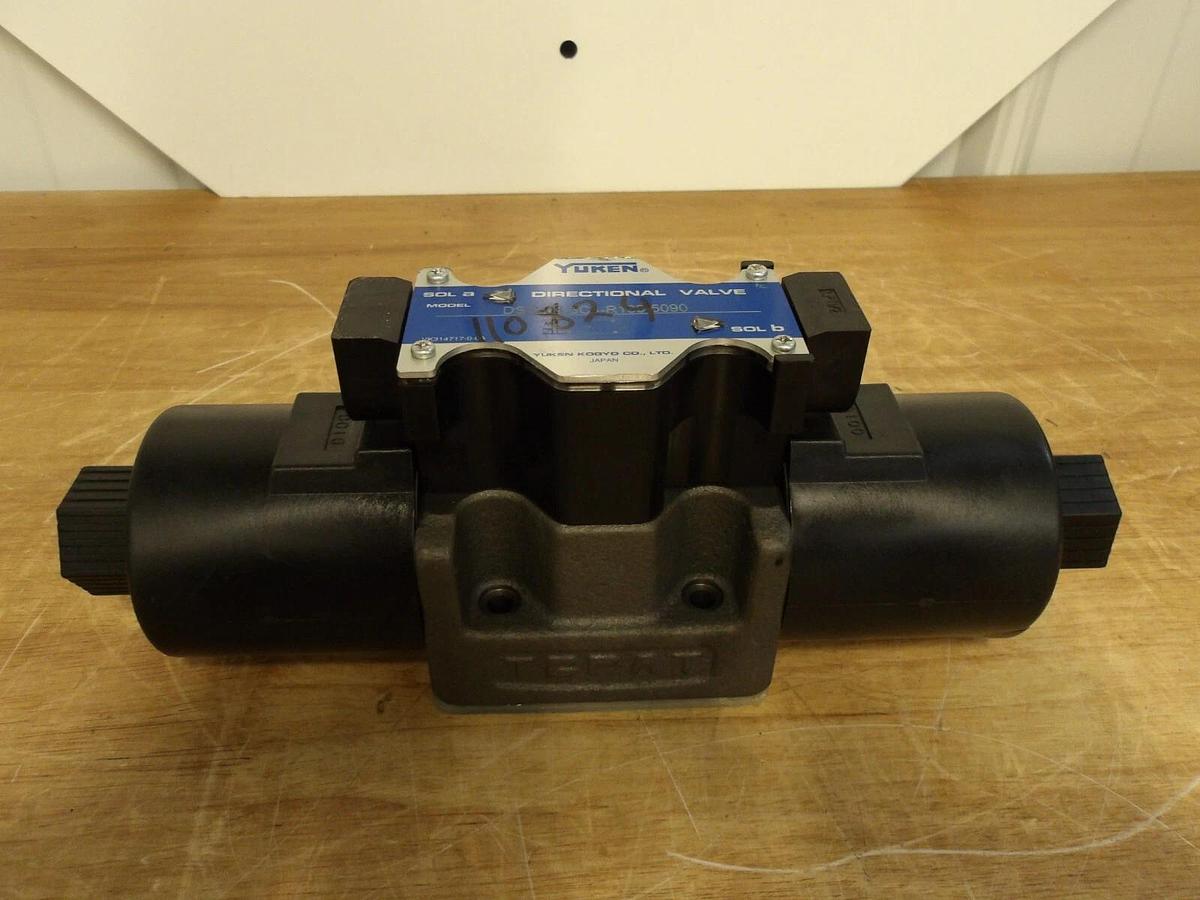 Used YUKEN DSG03-3C-R100-5090 HYDRAULIC DIRECTIONAL VALVE, #228136G NEW