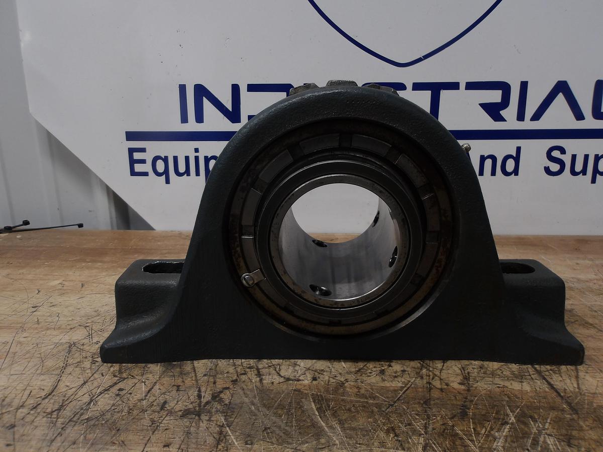 Used REXNORD ZPS-5215 PILLOW BLOCK BEARING, 2-7/8" BORE