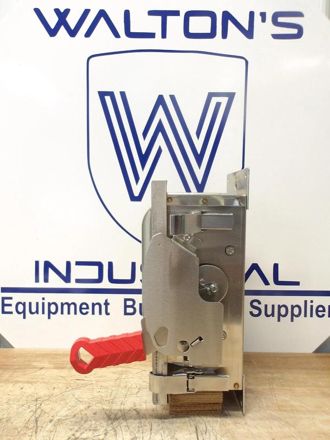 Used SIEMENS 30 AMP S/S SAFETY SWITCH 600/250 V, #716131G NEW