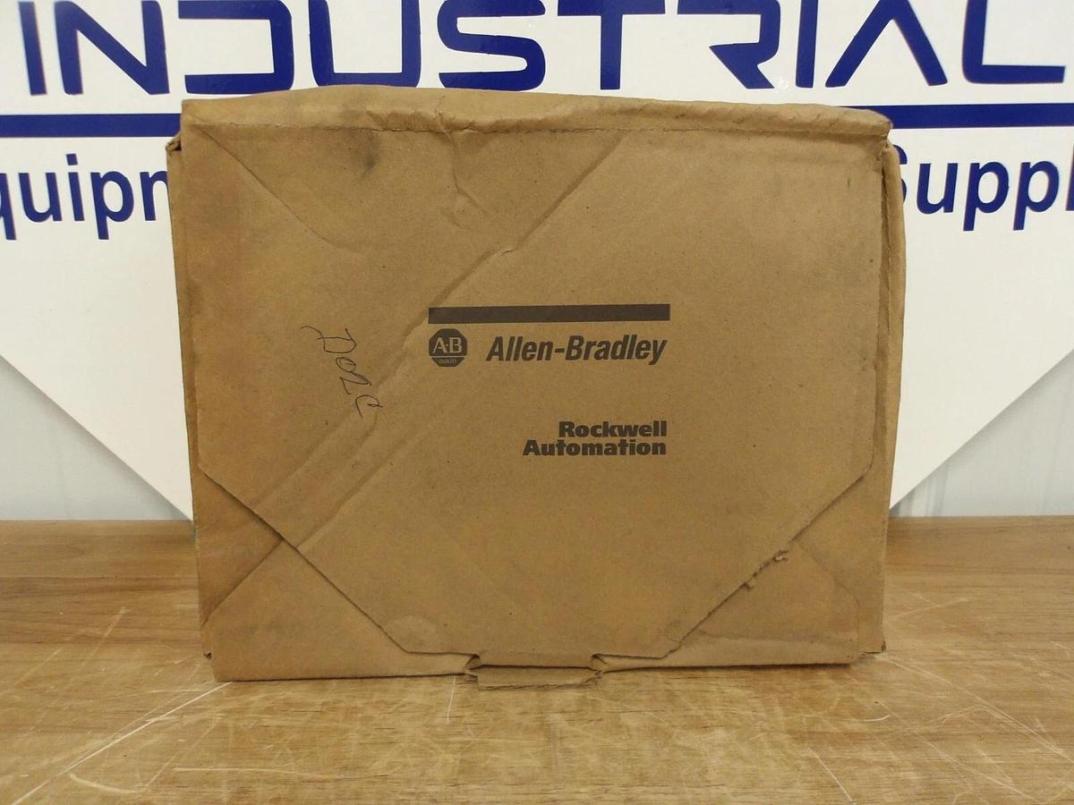 ALLEN BRADLEY 1747-P1C CONVERTER SLC-500, #2251050G NIB