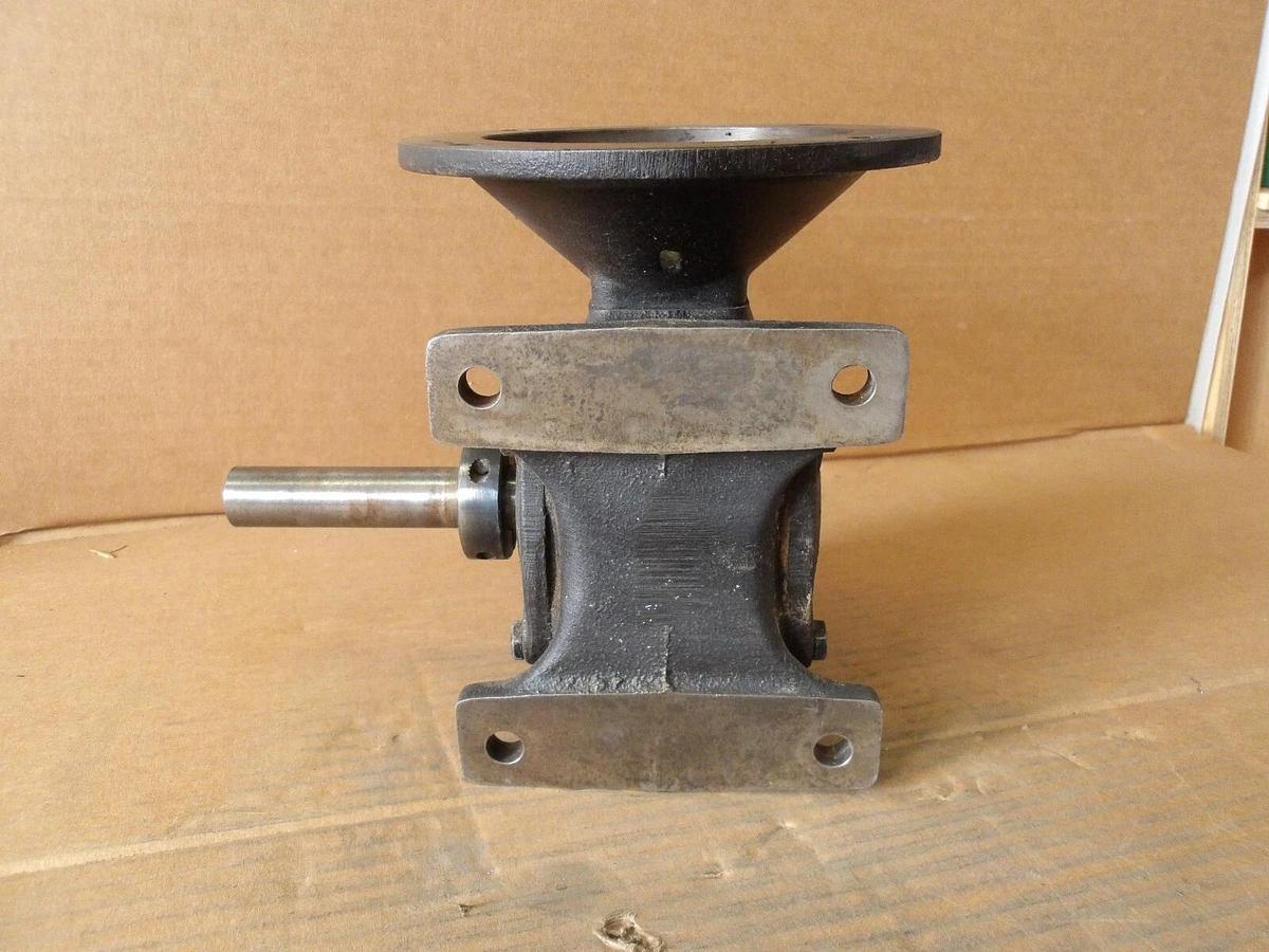 Used PERFECTION TC96498 SPEED REDUCER, RATIO 40:1, HP .65, #1141048G USED