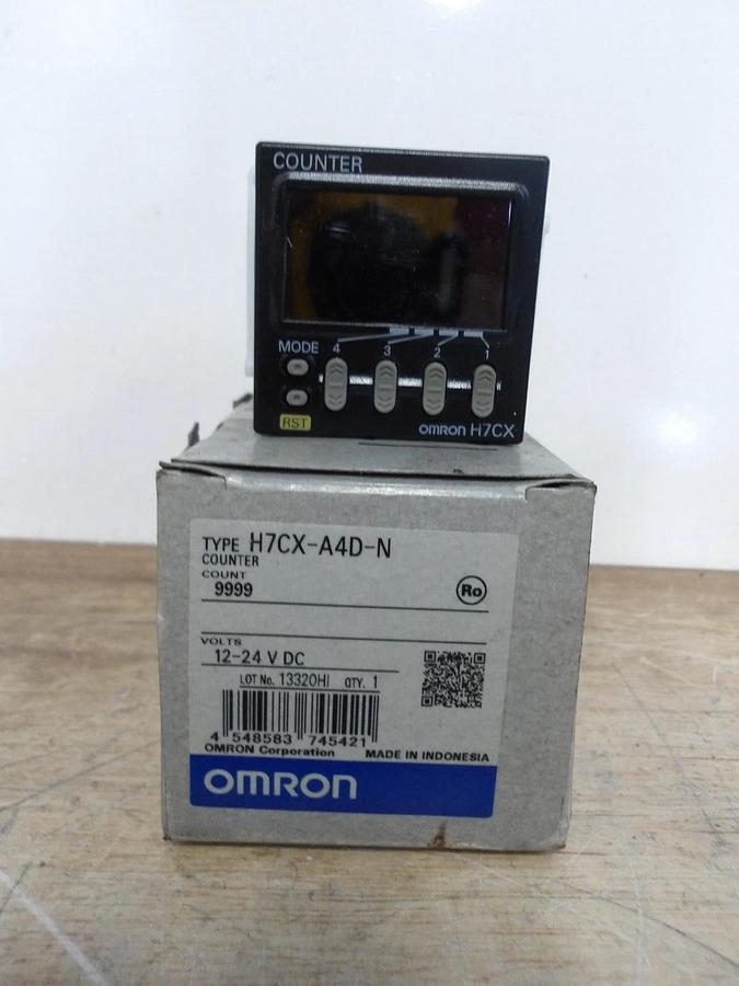 OMRON H7CX-AD40-N COUNTER 12-24 V, #522227G NIB