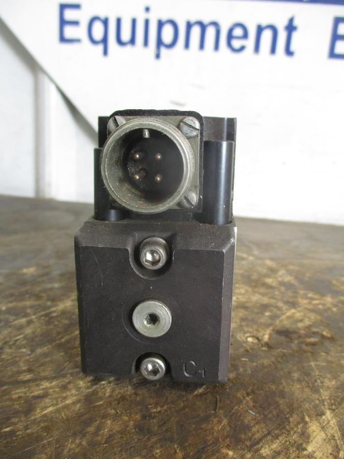 Used PARKER PEGASUS 162A SERVO VALVE