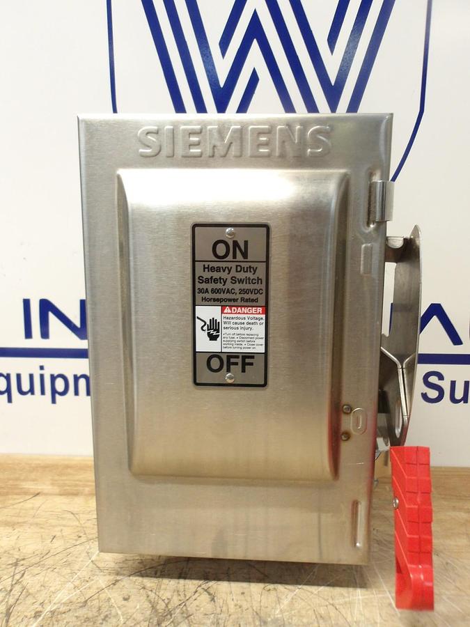 Used SIEMENS 30 AMP S/S SAFETY SWITCH 600/250 V, #7161214G NEW