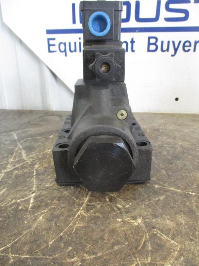 Used PARKER D61VW3CANYCE 75 HYDRAULIC DIRECTIONAL CONTROL VALVE, #826212J USED