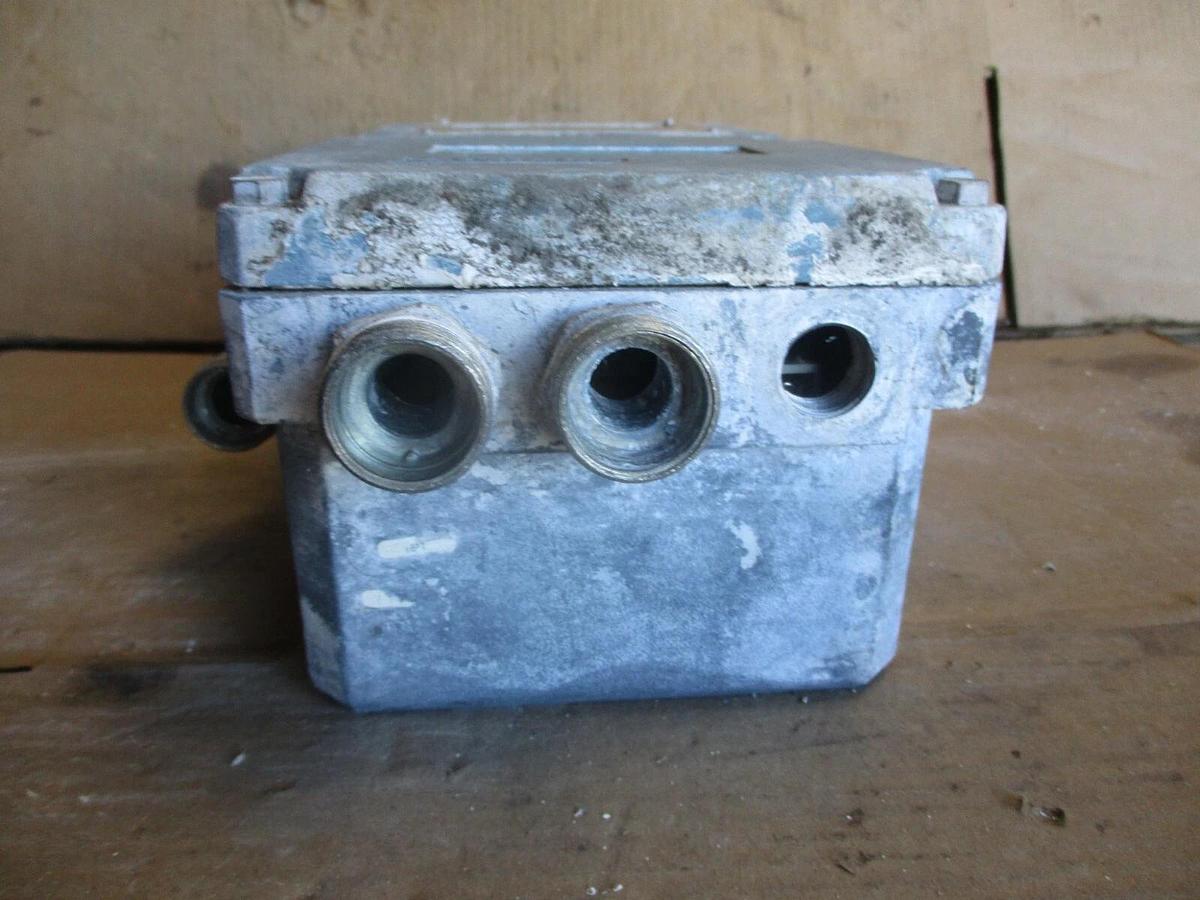 Used FOXBORO IMT20 MAGNETIC FLOW TRANSMITTER, #71345J USED