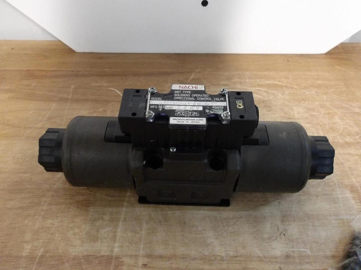 Used NACHI SS-003-C6-R-D2-21 HYDRAULIC DIRECTIONAL CONTROL VALVE, #33945G NEW