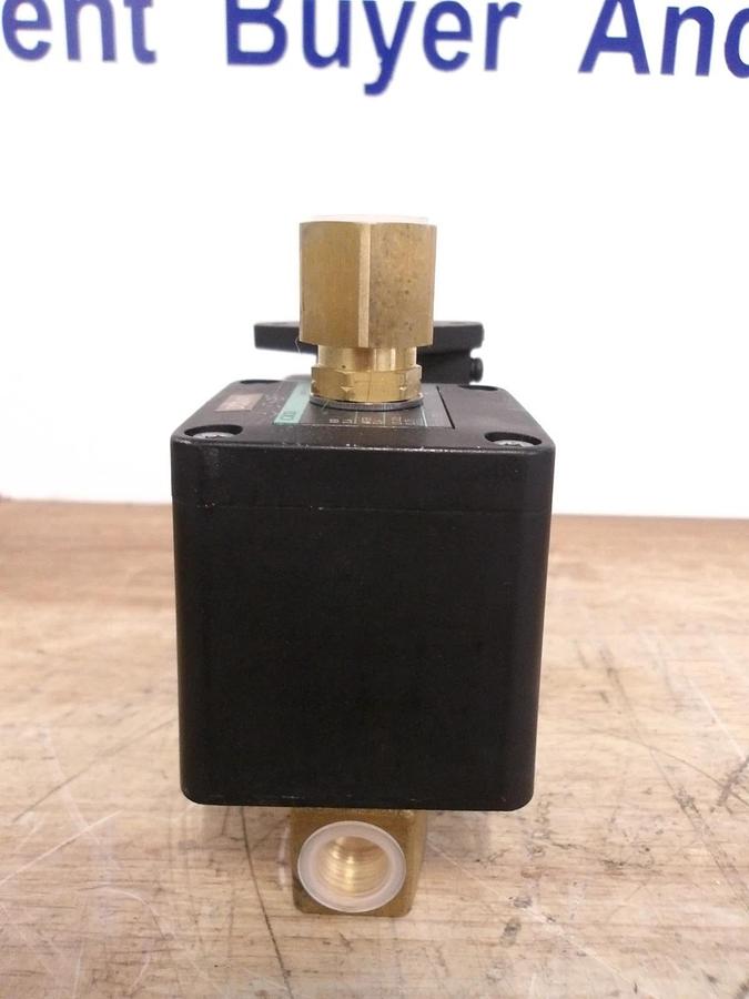 Used CKD 3/8" BRASS SOLENOID VALVE AG41E4-03-2, #691140G NEW