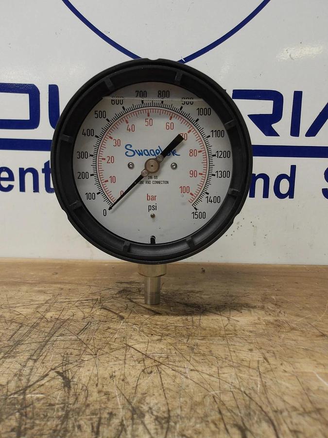 SWAGELOCK PG1-115P-PG1500-LAR3-J PRESSURE GAUGE, #213920G NIB