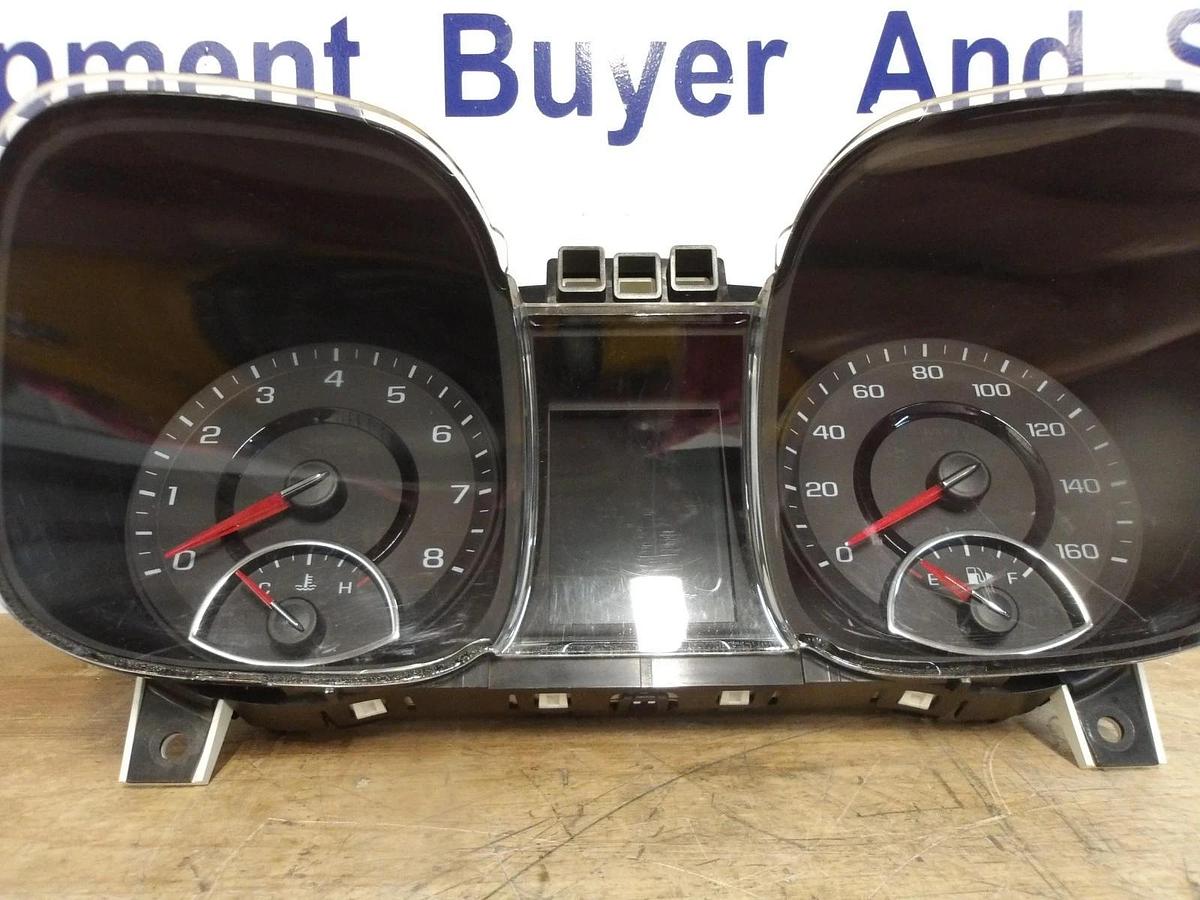 Used GM A2C82953600 INSTRUMENT CLUSTER 2013-2016, #926945G USED (AS IS)