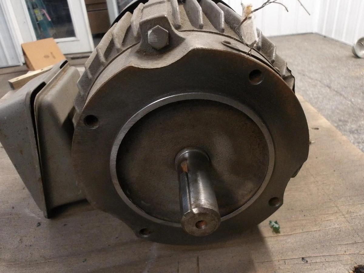 Used TOSHIBA 1 HP MOTOR, FR 143TC, 1735 RPM, 230-460 V, #7251030G USED