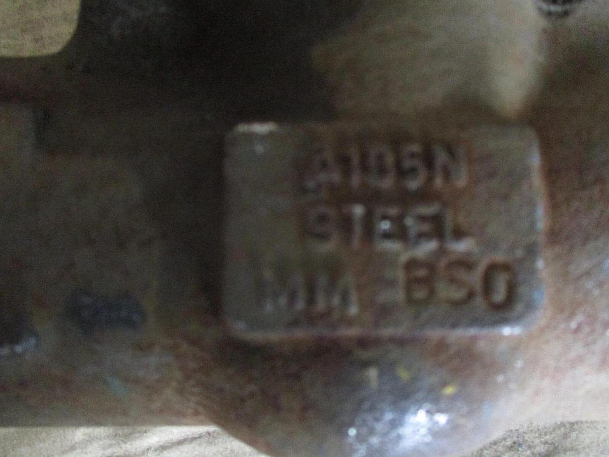 Used VELAN 1-1/4" STEEL GATE VALVE (THREADED) #78316J NEW