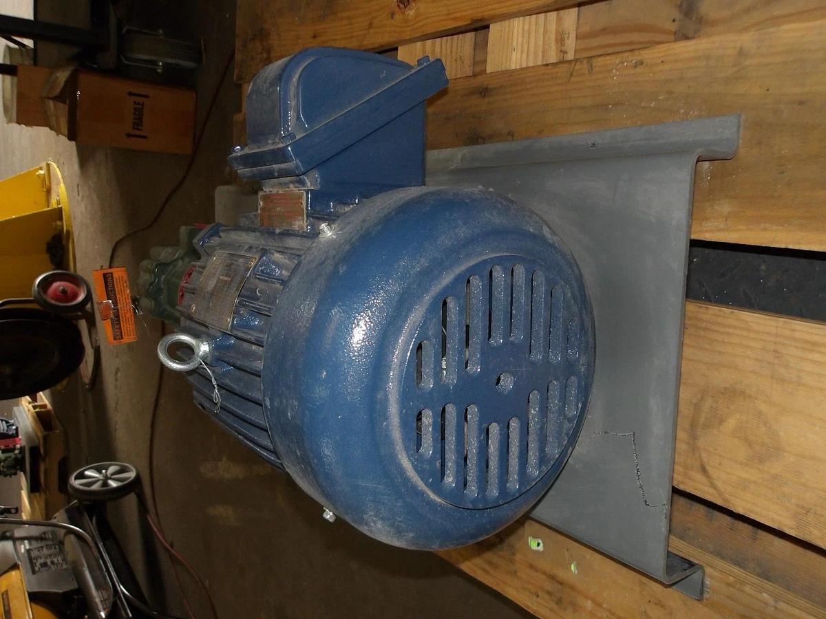 Used ROPER 1-1/2" PUMP W/ 5HP MOTOR, #11111125GJW NEW