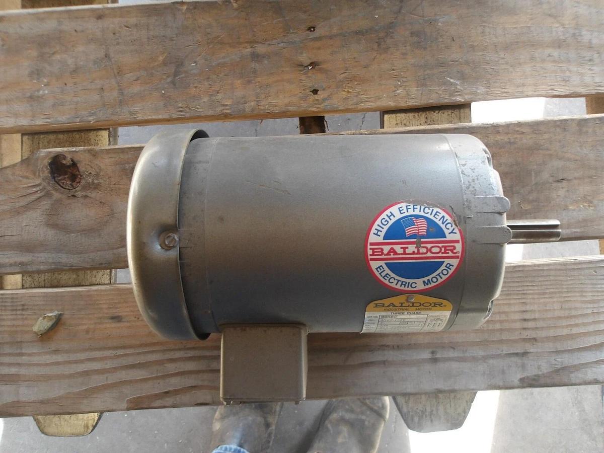 Used BALDOR 3/4 HP MOTOR, FR 66, 1725 RPM, 208-230/460 V, #111309G NEW