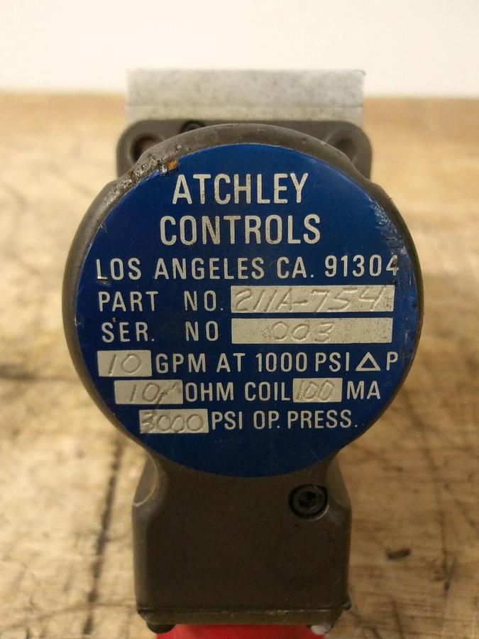 Used ATCHLEY 211A-754 SERVO VALVE, #815949G USED