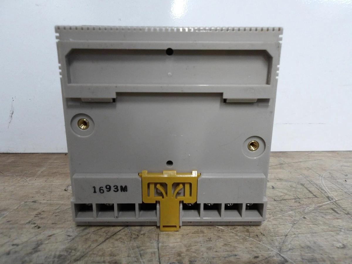 Used OMRON H5L-A TIME SWITCH, 12 A, #9191021G USED