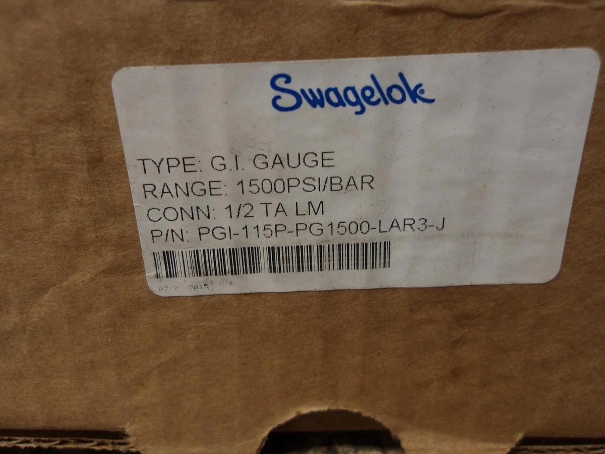 SWAGELOCK PG1-115P-PG1500-LAR3-J PRESSURE GAUGE, #213920G NIB