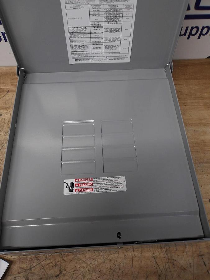 Used SIEMENS 125 AMP OUTDOOR LOAD CENTER, 120-240 V, #512212G NEW