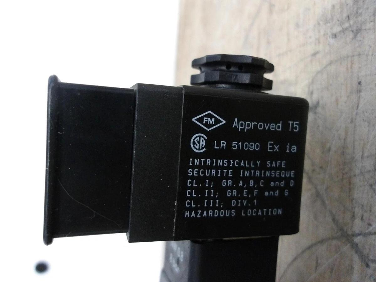 PARKER B521BAE49C PNEUMATIC SOLENOID VALVE 1/4", #521135G NIB