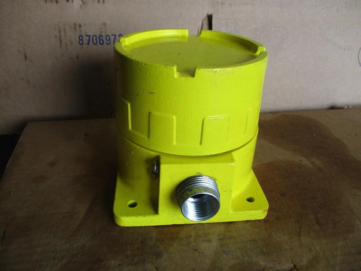 Used FCI FLT93S FLOW SWITCH, #418820J USED