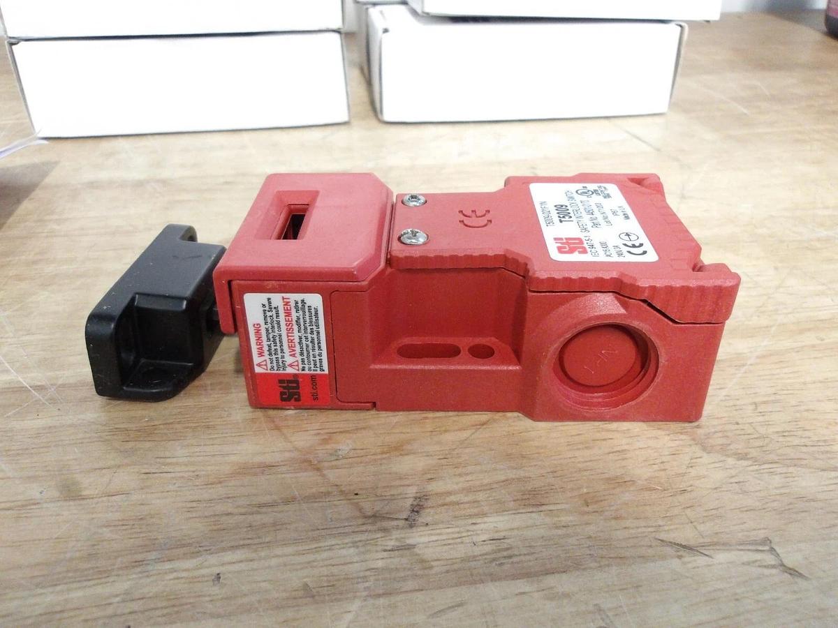 OMRON 44501-0170 SAFETY SWITCH T5009, #3181107G NIB