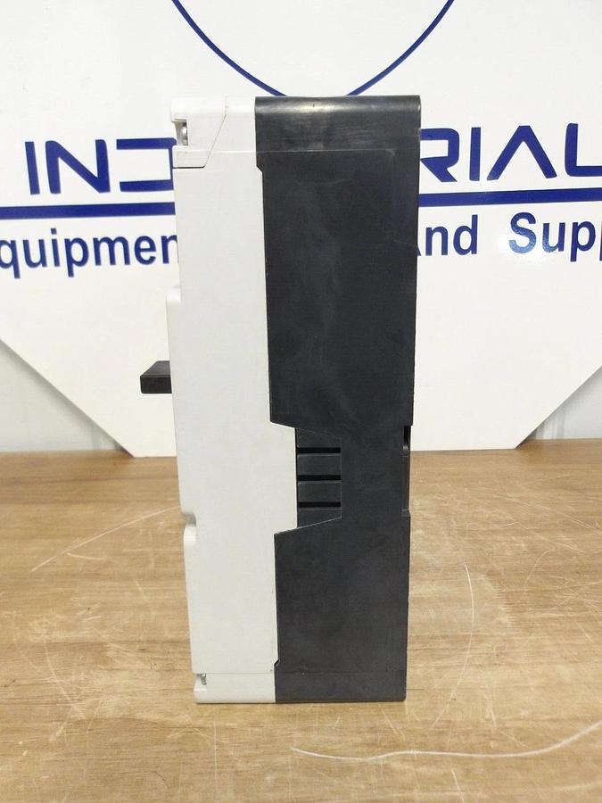 Used CUTLER HAMMER 400 AMP BREAKER LD35K, 600 VAC, #221948G NEW
