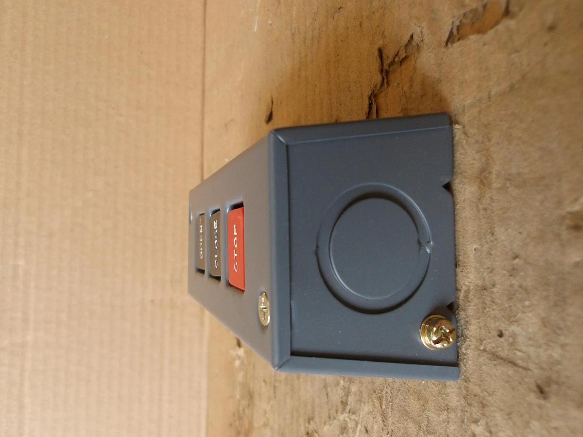 EASTERN ELECTRIC 73D5 POWER DOOR SWITCH, #861034G NIB