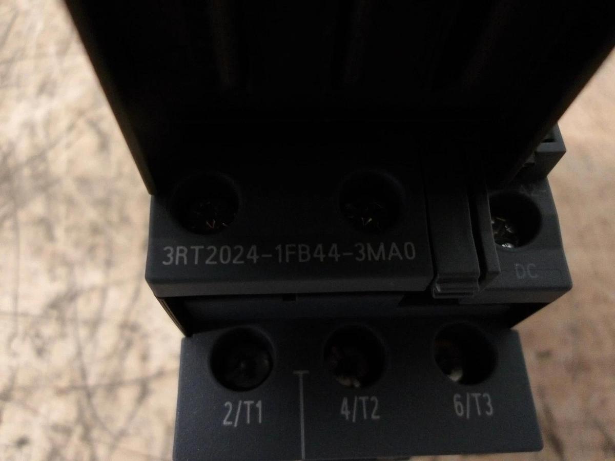 SIEMENS 12 AMP CONTACTOR 24/400 V, #77225G NIB