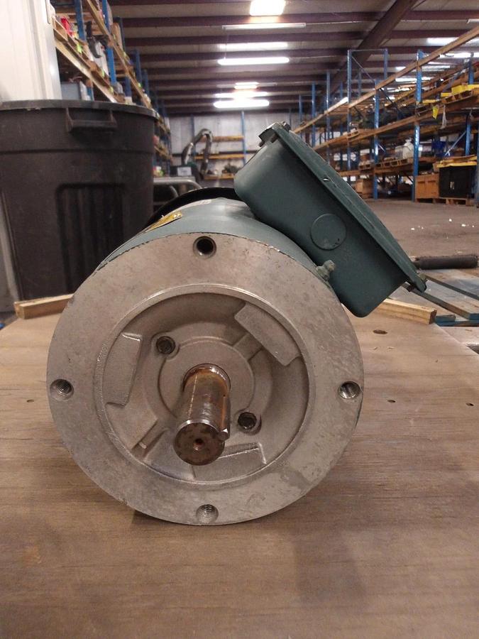 Used BALDOR RELIANCE 1.5 HP MOTOR, FR 145TC, 1755 RPM, 208-230/460 V, #728130G NEW