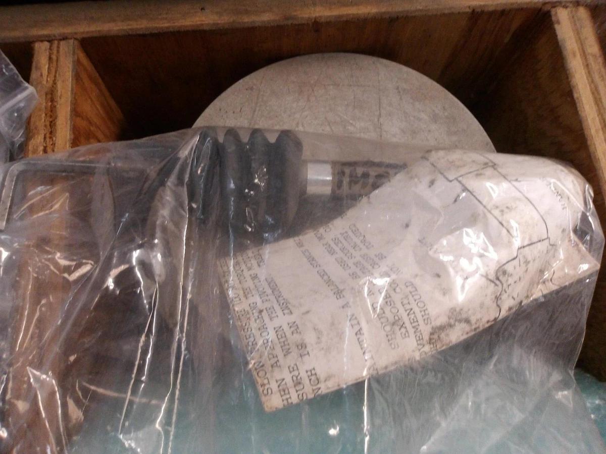 Used IMCO 200 TON LOAD CELL TEST 1000, #711100G USED