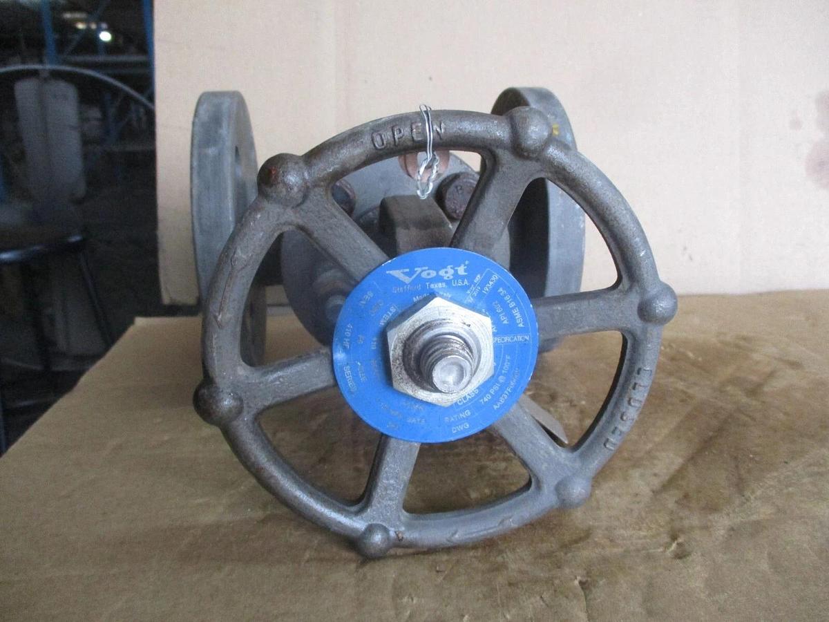 Used VOGT 1-1/2" IRON GATE VALVE, #68901J NEW