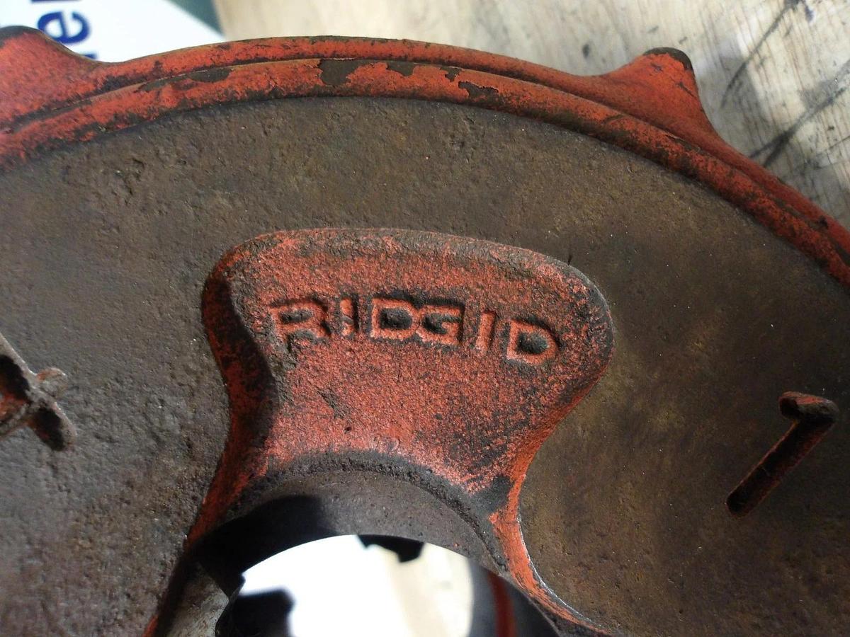 Used RIDGID 65-R MANUAL PIPE THREADER (1", 2") #310248G USED