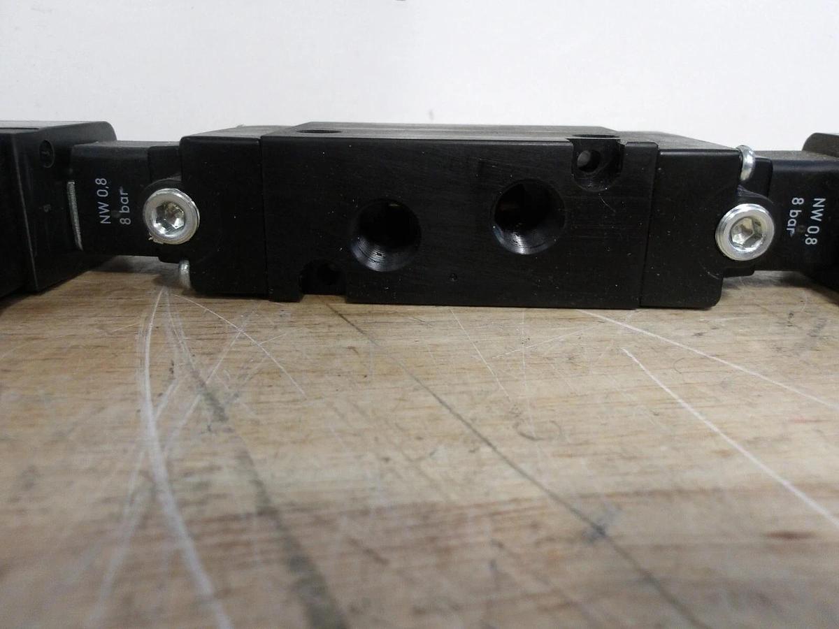 PARKER B521BAE49C PNEUMATIC SOLENOID VALVE 1/4", #521135G NIB